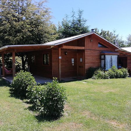 Turismo Jaos Cabanas Tinas Y Quincho Futrono Exterior photo